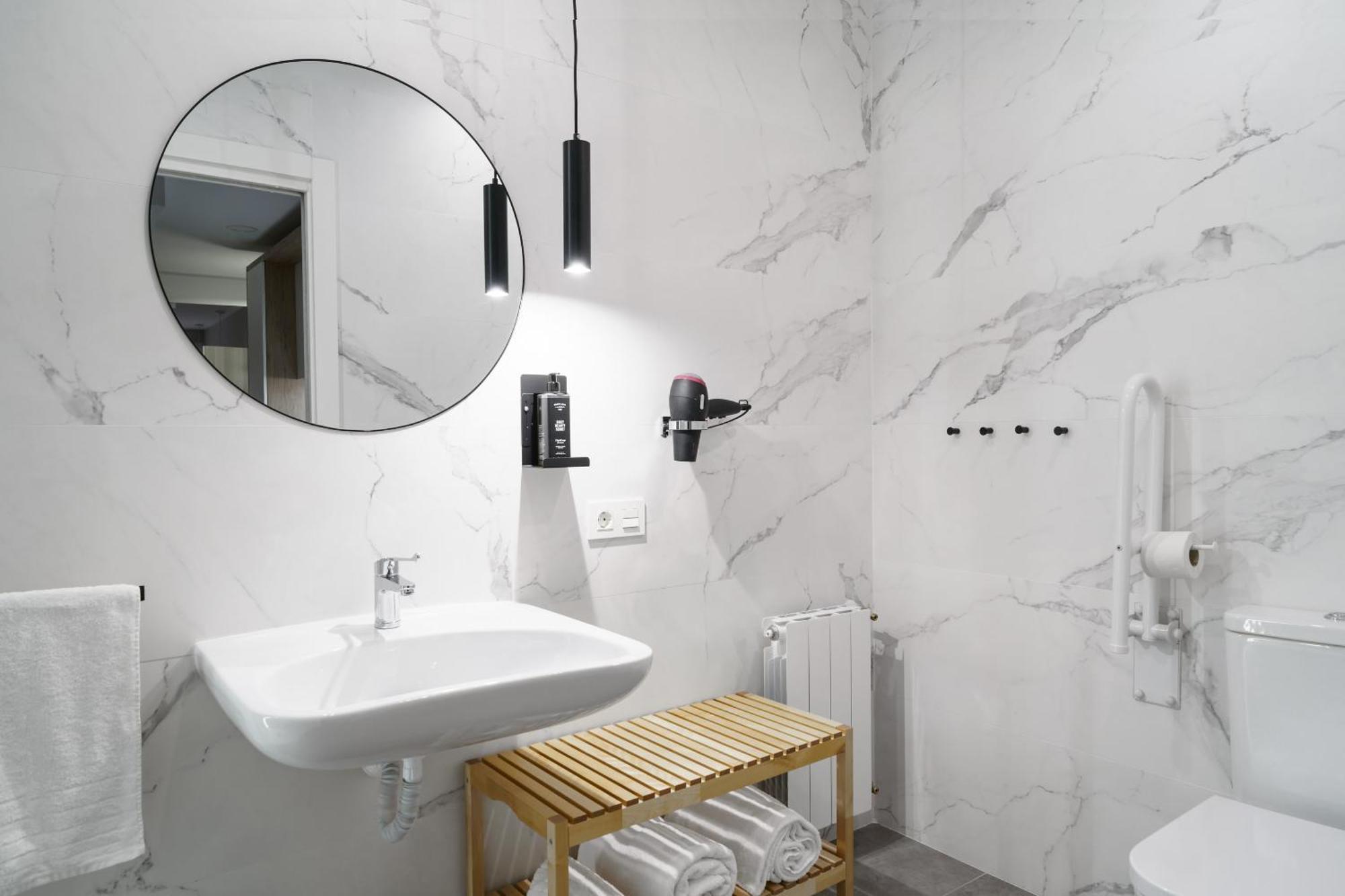 Limehome Bilbao Tristan De Leguizamon Kalea Zimmer foto